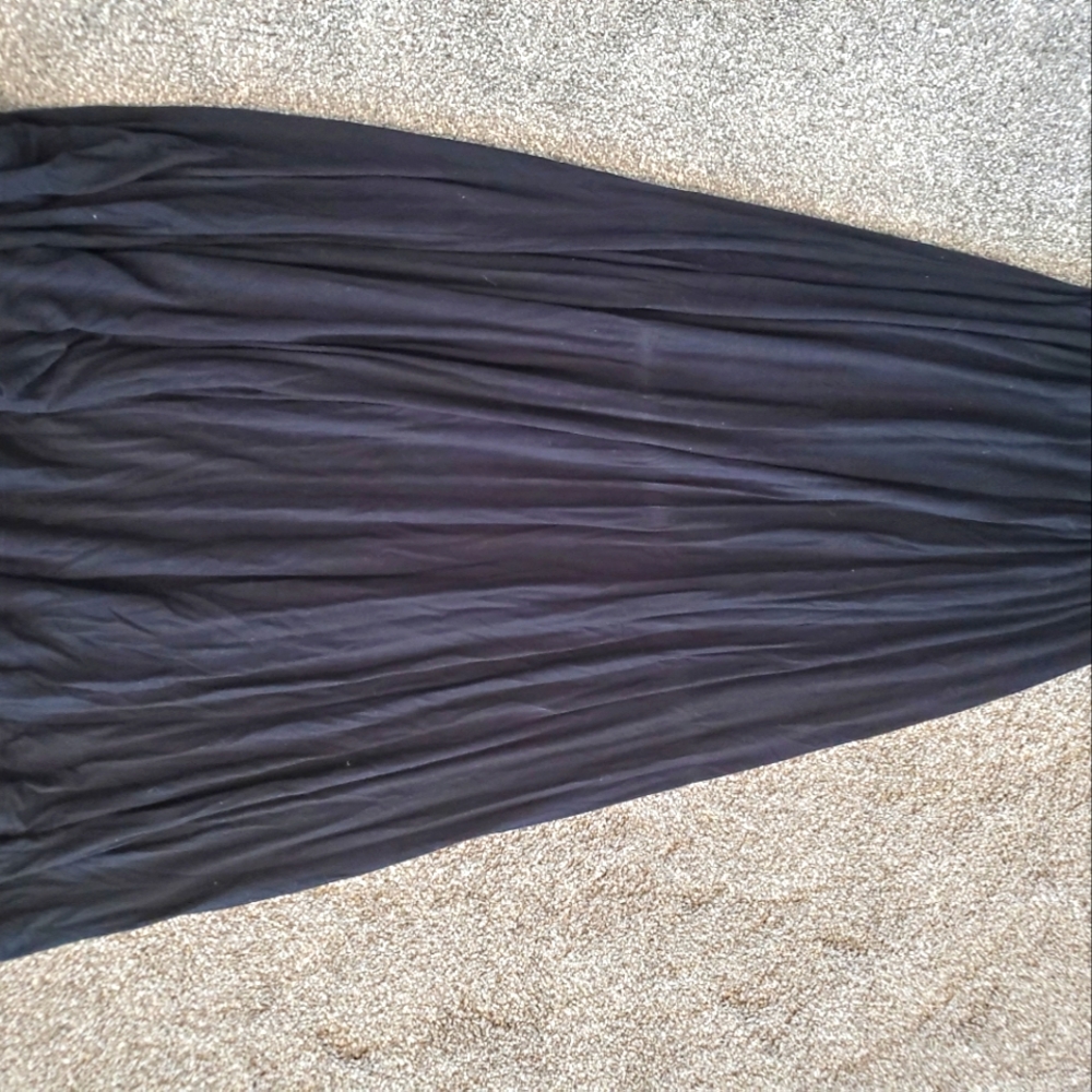 Black skirt